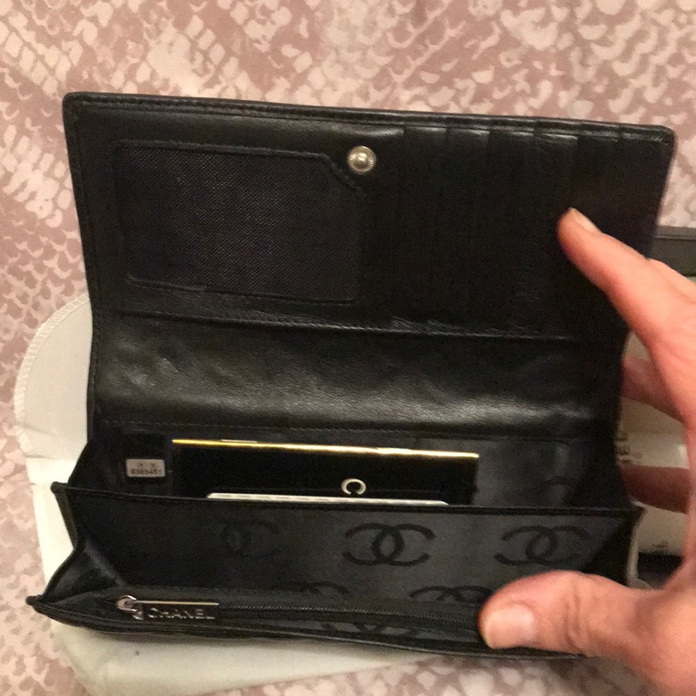 Chanel wallet